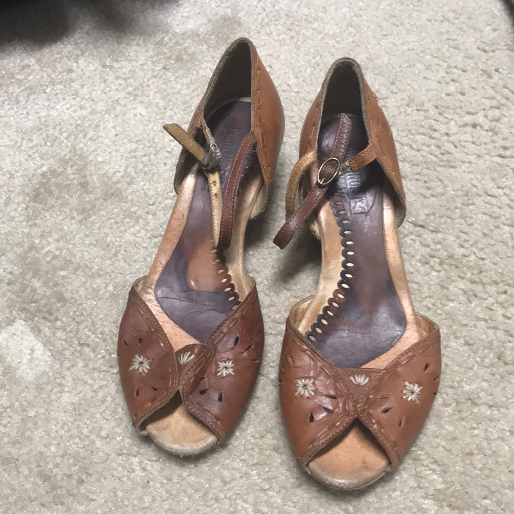 Pikolinos heels